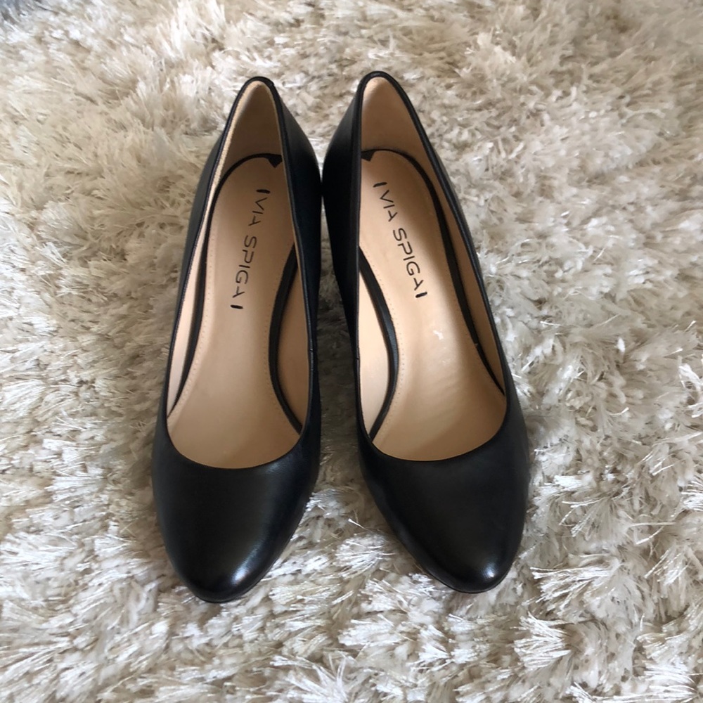 Via Spiga Black leather wedge 6